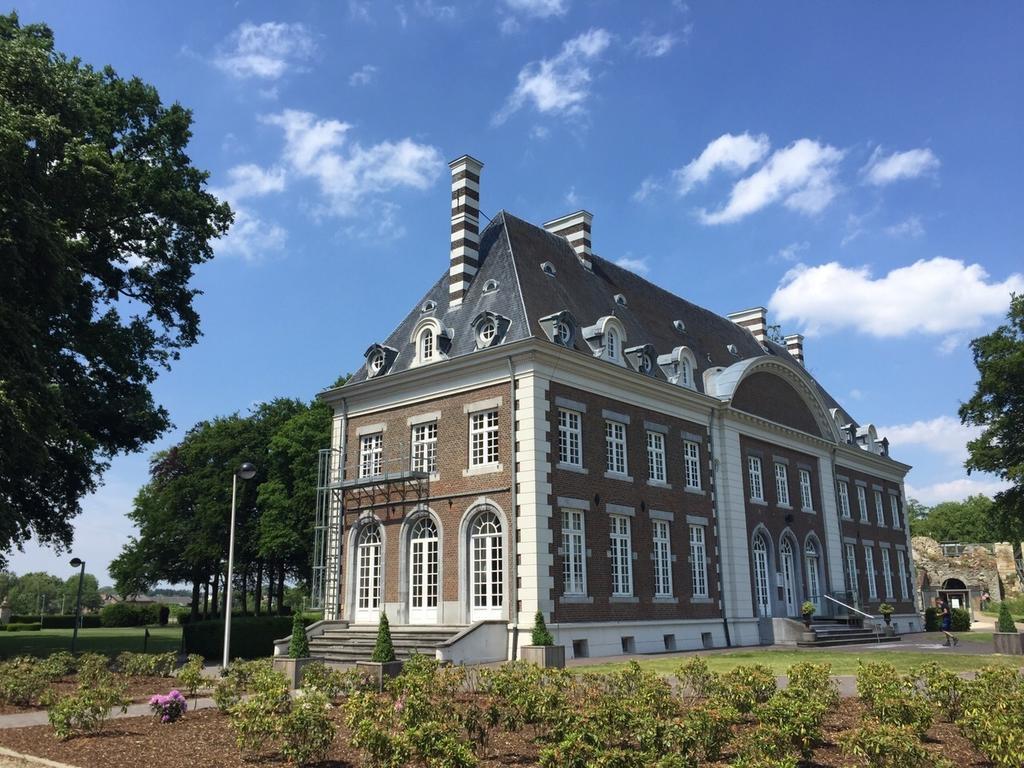 Kasteel Pietersheim Maastricht - Lanaken Hotel Kültér fotó