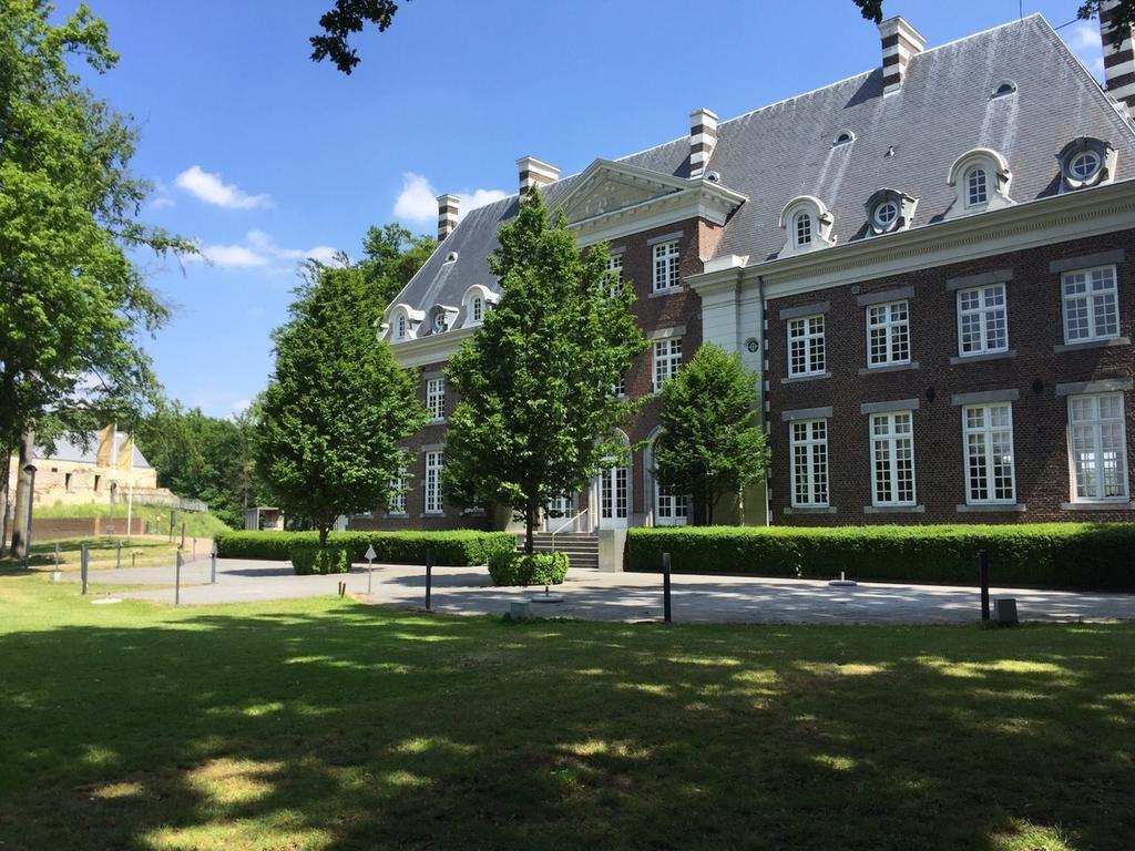 Kasteel Pietersheim Maastricht - Lanaken Hotel Kültér fotó
