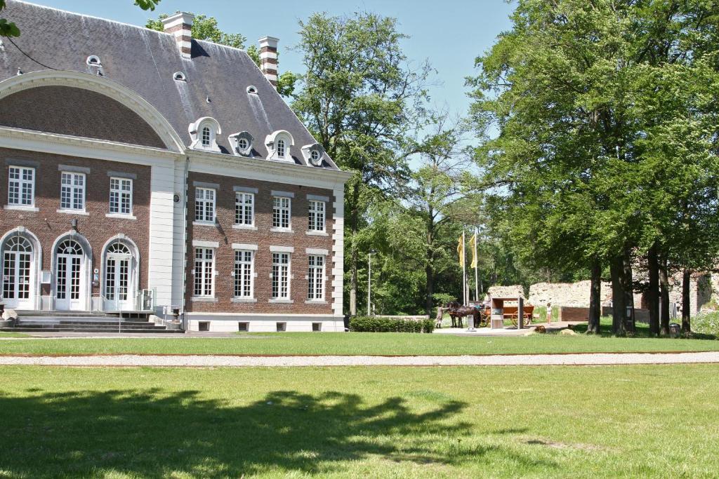 Kasteel Pietersheim Maastricht - Lanaken Hotel Kültér fotó