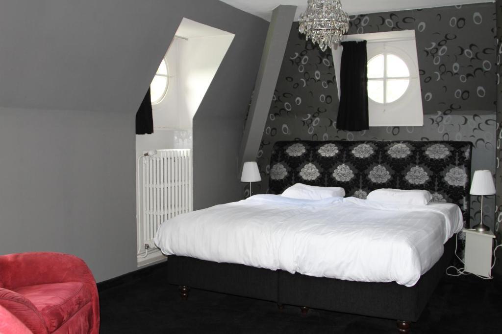 Kasteel Pietersheim Maastricht - Lanaken Hotel Szoba fotó