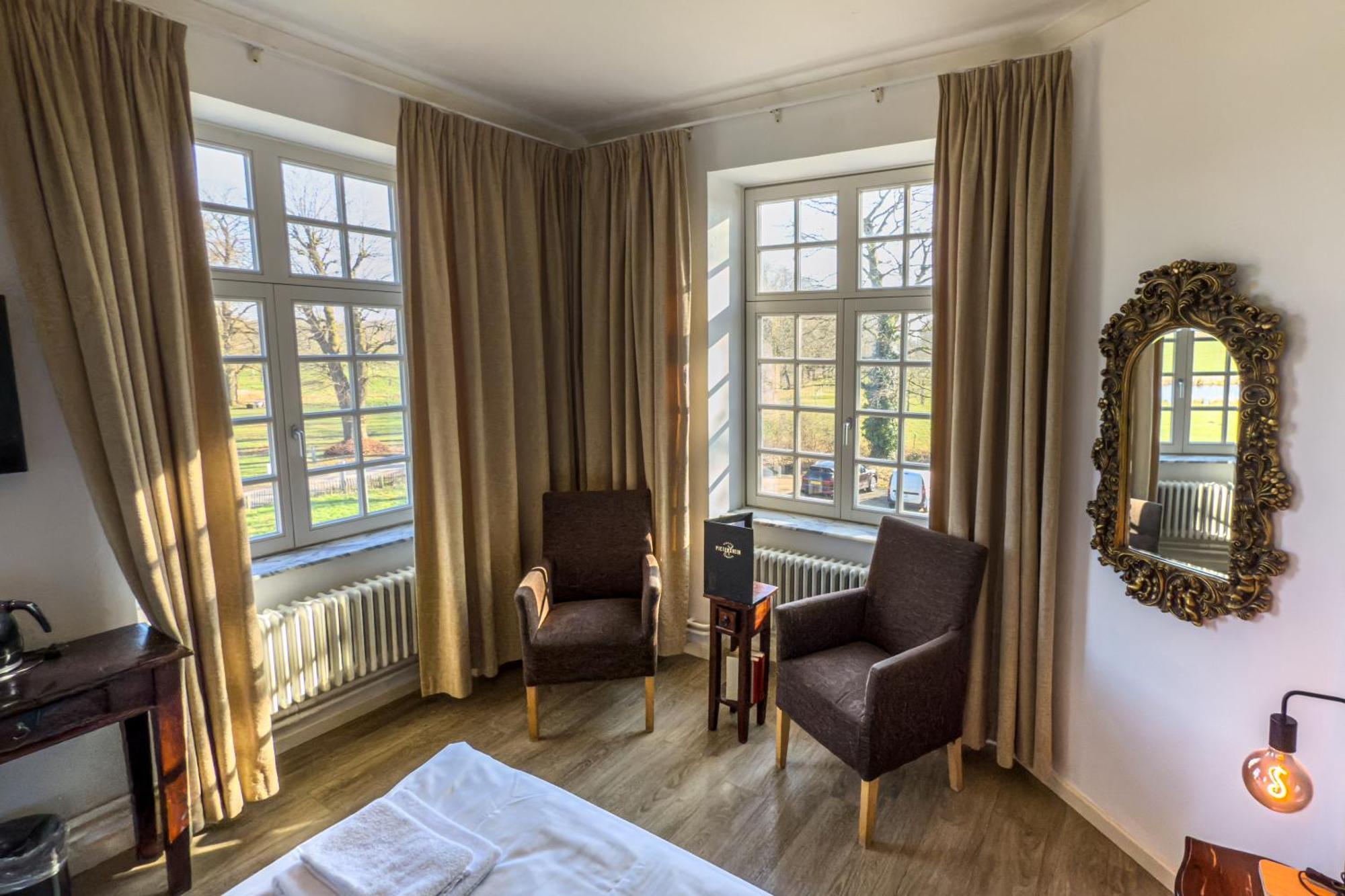 Kasteel Pietersheim Maastricht - Lanaken Hotel Kültér fotó