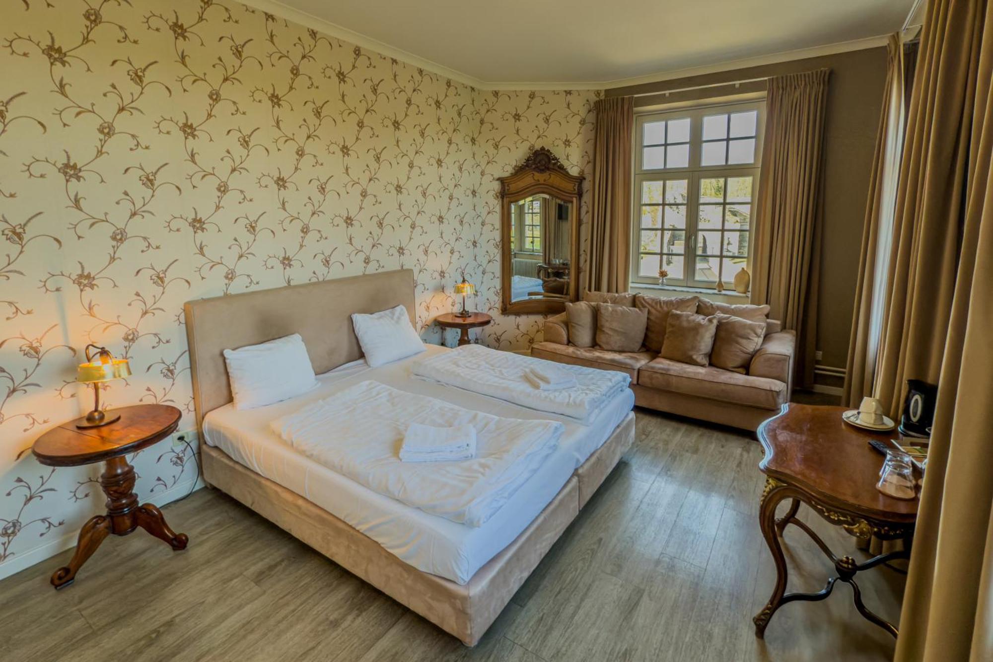 Kasteel Pietersheim Maastricht - Lanaken Hotel Kültér fotó