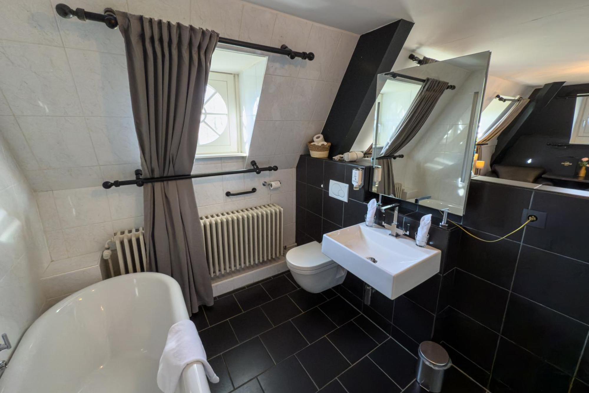 Kasteel Pietersheim Maastricht - Lanaken Hotel Kültér fotó